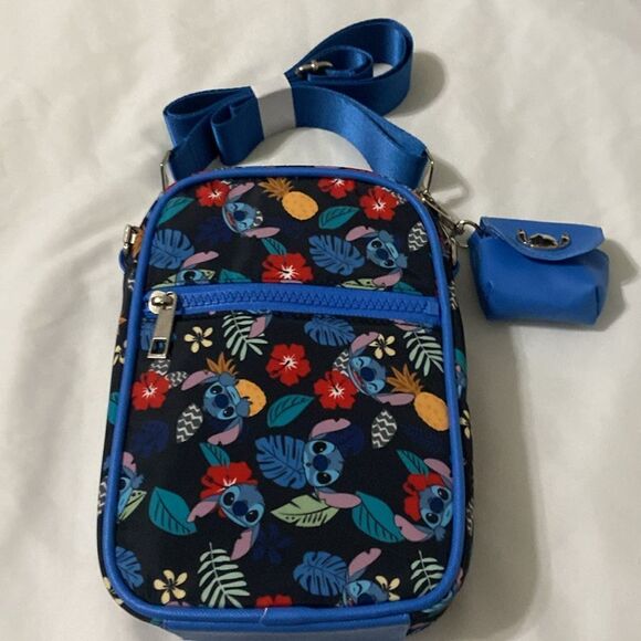 DISNEY STITCH Bioworld Crossbody Bag NWOT - Picture 1 of 7